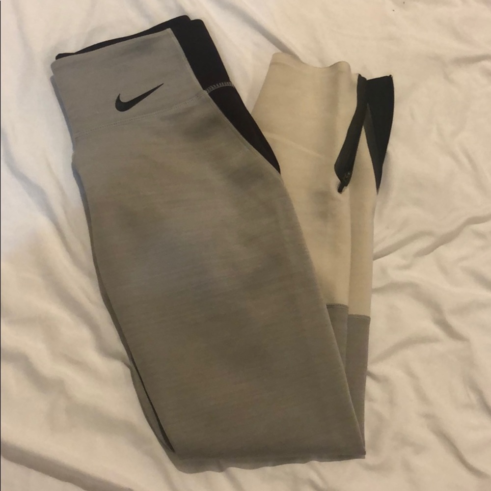 ‼️SOLD‼️Color Block Leggings
